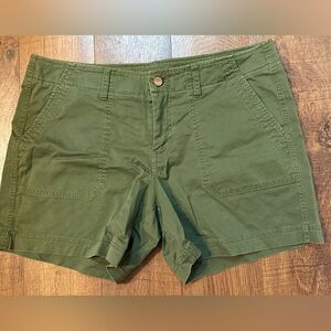 Dear John size 32 green chino shorts